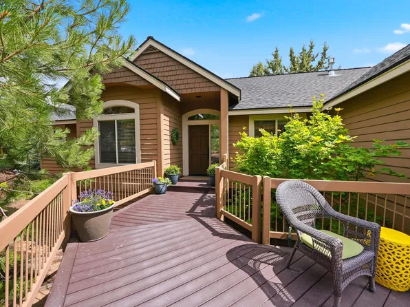 1287 NW City Heights Dr, Bend, OR 97703
