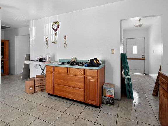4th image of 1304 N Young St