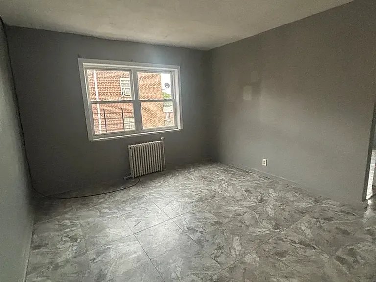 60 Crawford St #6 — Photo 2