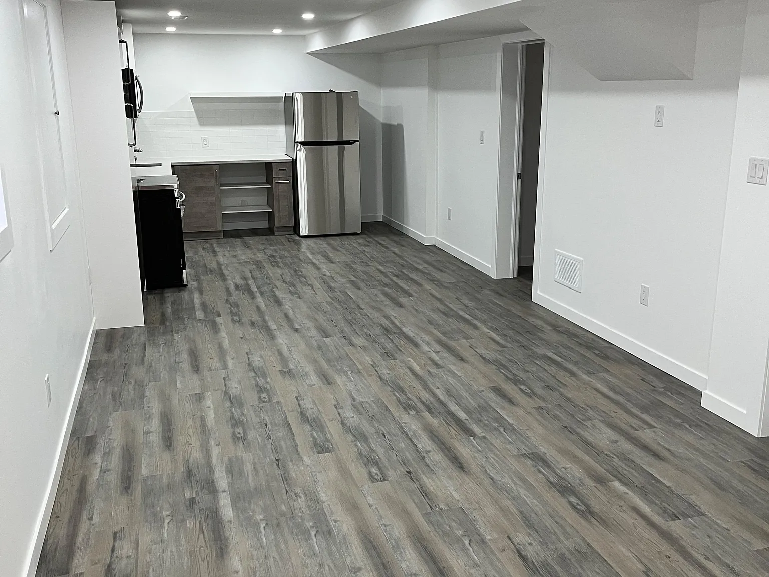 2 bed, $2,000 — Photo 2