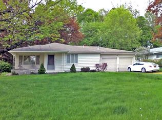 621 Ravine Dr, Deerfield, NY 13502