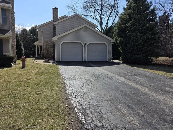 640 Dunham Rd, Gurnee, IL 60031