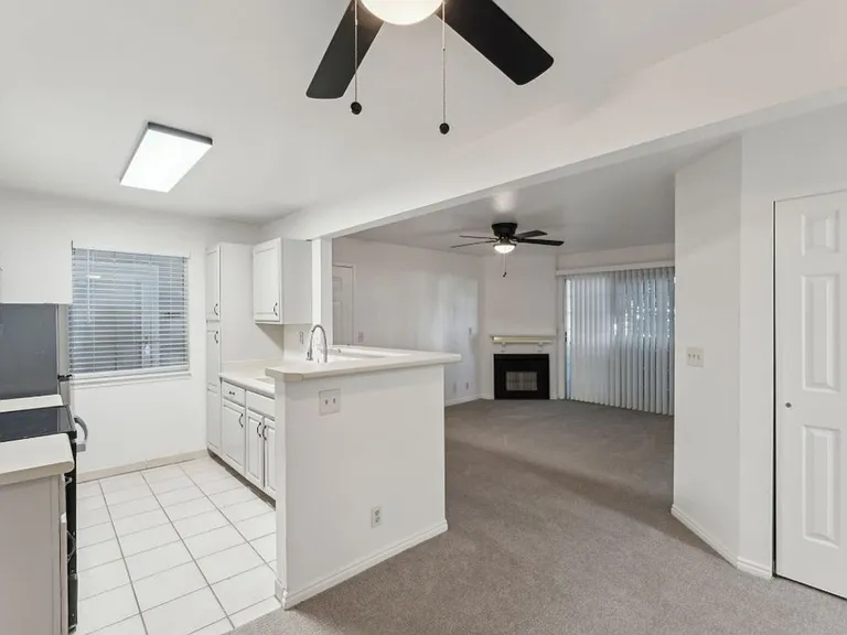 650 S Main St #4101 — Photo 4