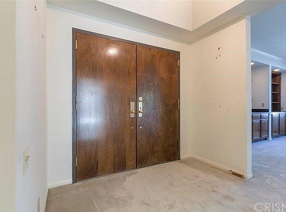 4th image of 12152 Moorpark St APT 203