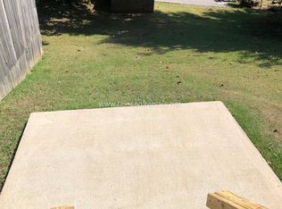 812 Crain St, Carterville, IL 62918