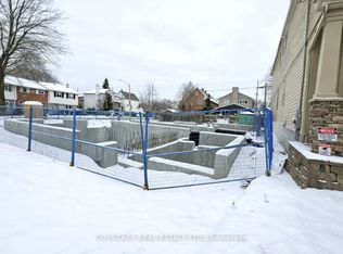 551 Edison Ave, Ottawa, ON K2A 1V5