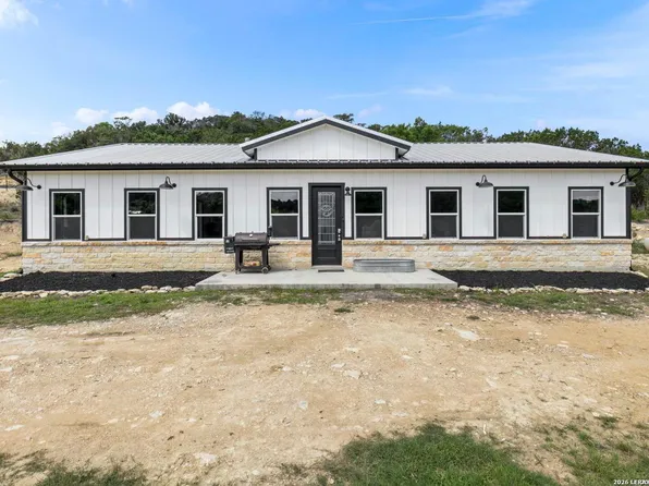 486 CAMINO REAL RD, Kerrville, TX 78028