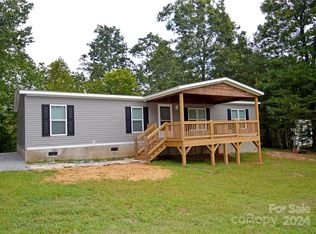 248 Chestnut Oak Forest Dr, Nebo, NC 28761