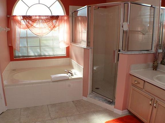 5th image of 15913 Mercott Ct