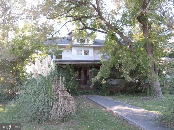 243 N Somerset Ave, Crisfield, MD 21817