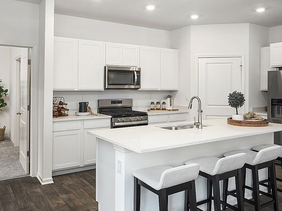 5th image of 2050 Live Oak Dr