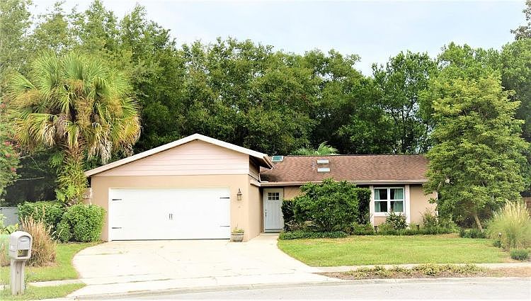 1st image of 105 Clove Ct