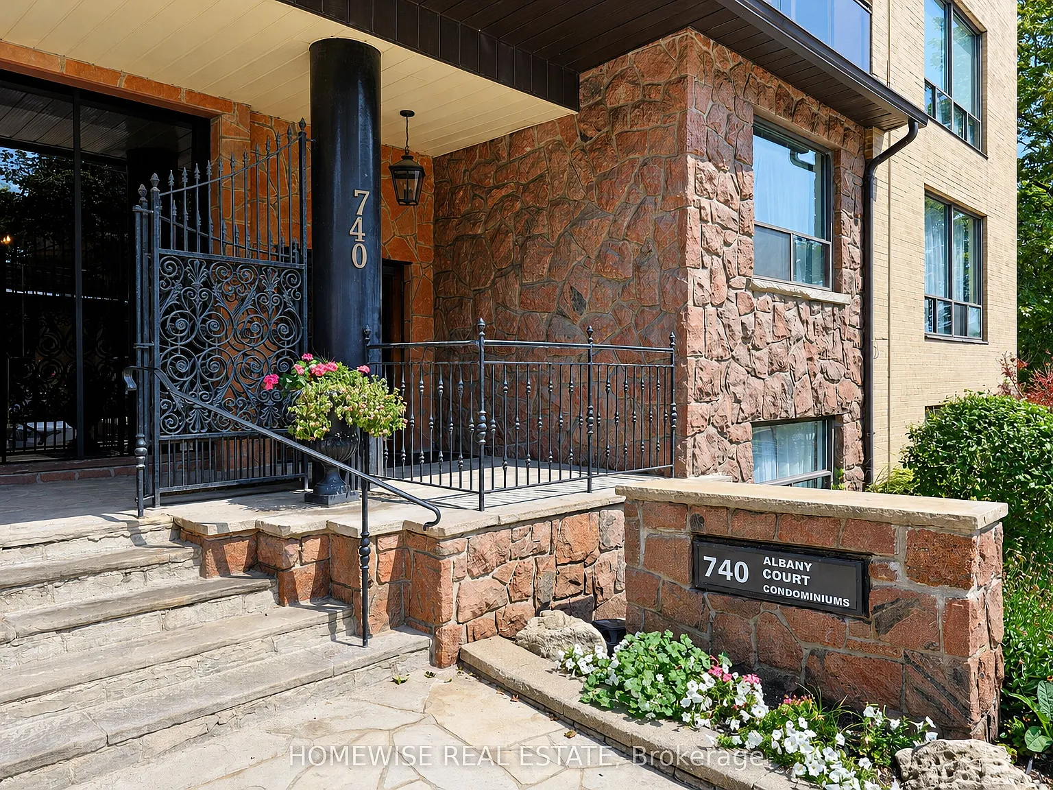 2 bed, $2,100 — Photo 2