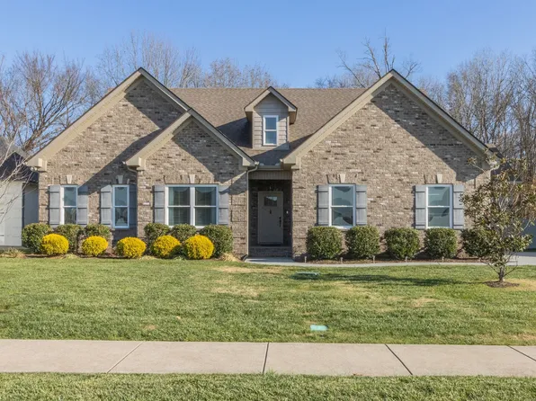 305 McClaran Pl, Murfreesboro, TN 37129