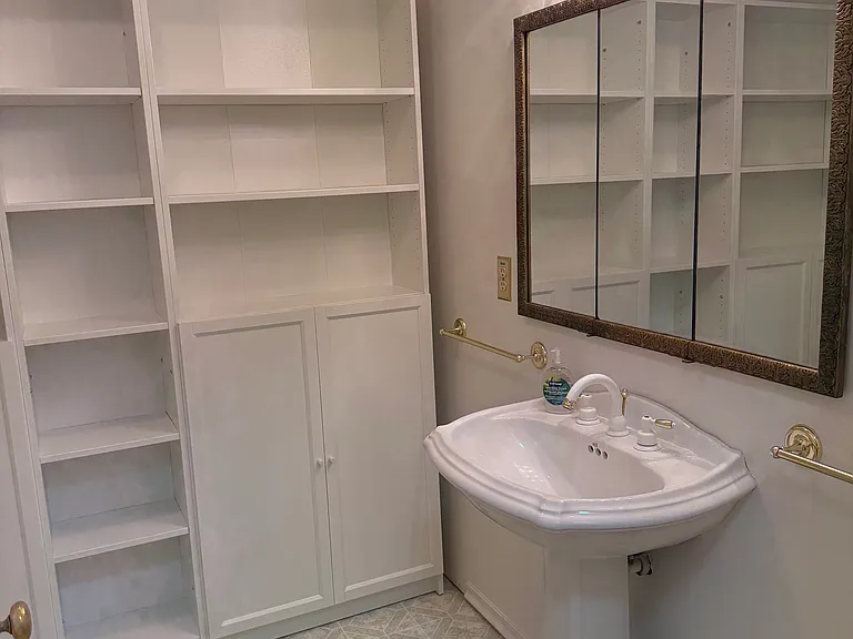 2703 NE 92nd St — Photo 6
