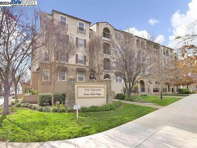 3240 Maguire Way #410 — Photo 55
