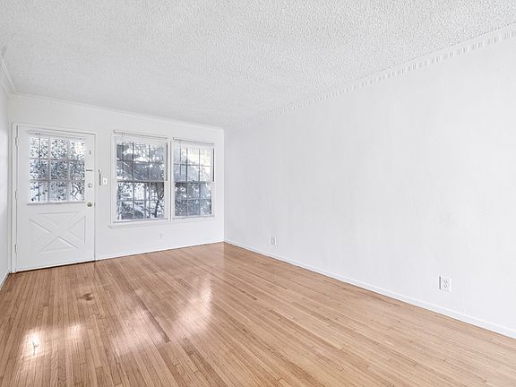 2nd image of 8115 Lincoln Blvd #8117-1/2
