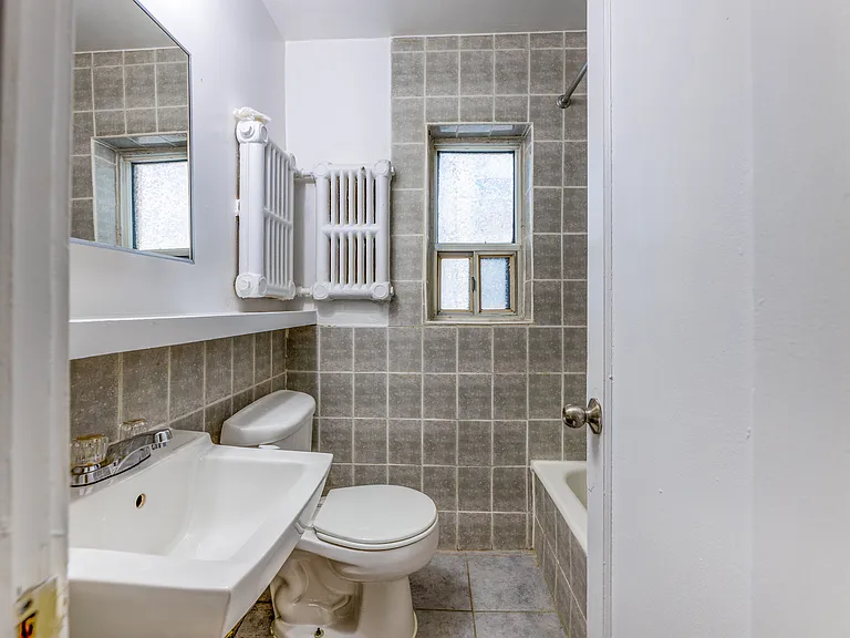 1 Homewood Ave — Photo 31