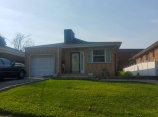 24 Sunlight Hl, Yonkers, NY 10704