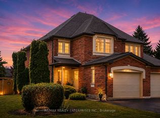 6916 Yarrow Ave, Mississauga, ON L5N7A1