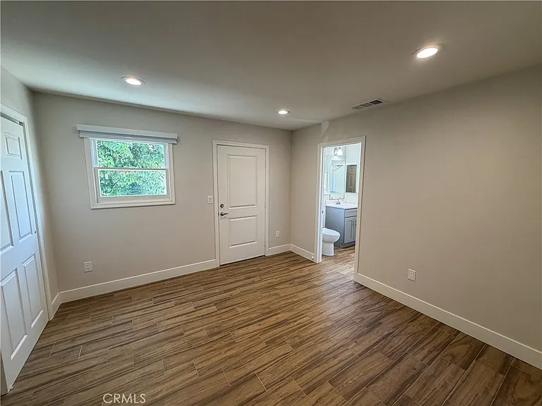 435 N Cypress St #D — Photo 16