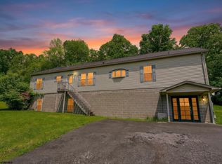 179 Tony Rundle Rd, Grafton, WV 26354