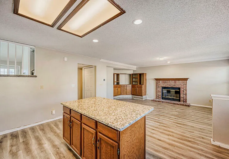 8420 Ilex Dr — Photo 6