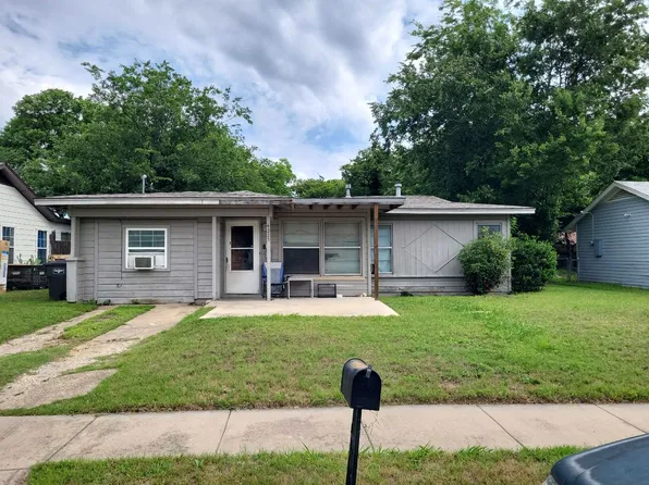 4225 Comanche St, Fort Worth, TX 76119