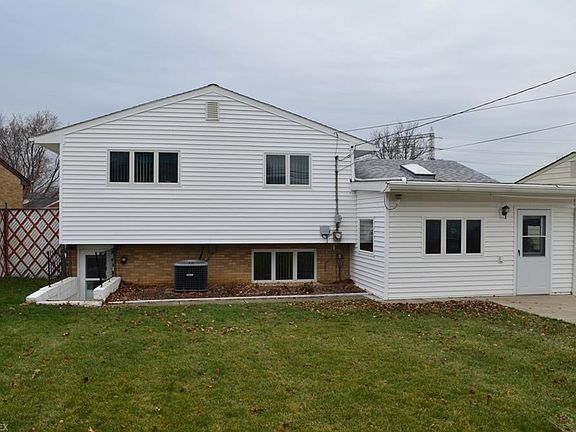 4th image of 6143 Carol Dr