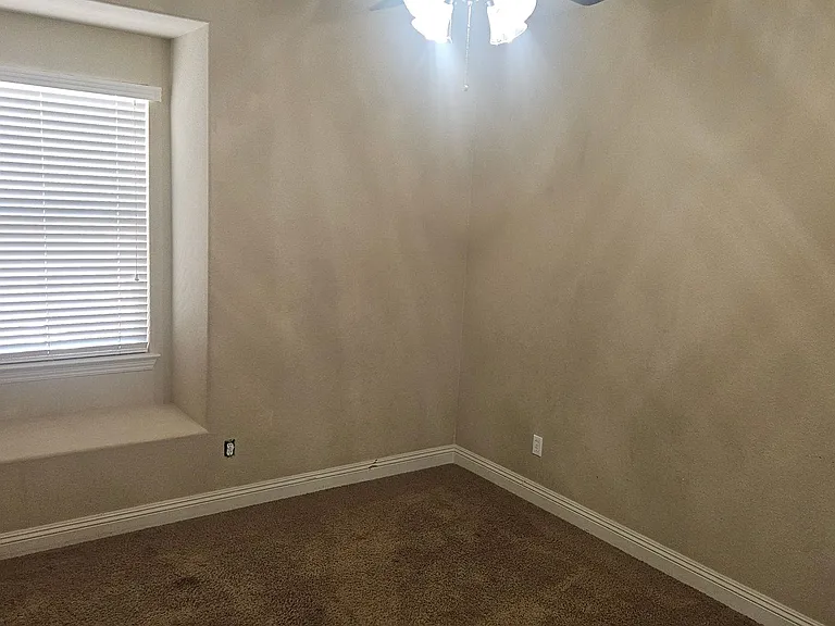 3009 Worchester Way — Photo 4