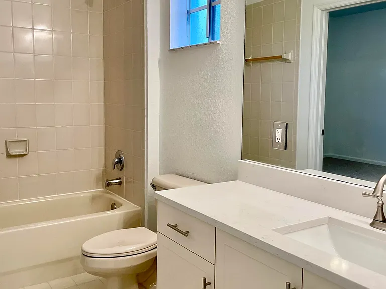 4987 SE Mariner Garden Cir — Photo 11