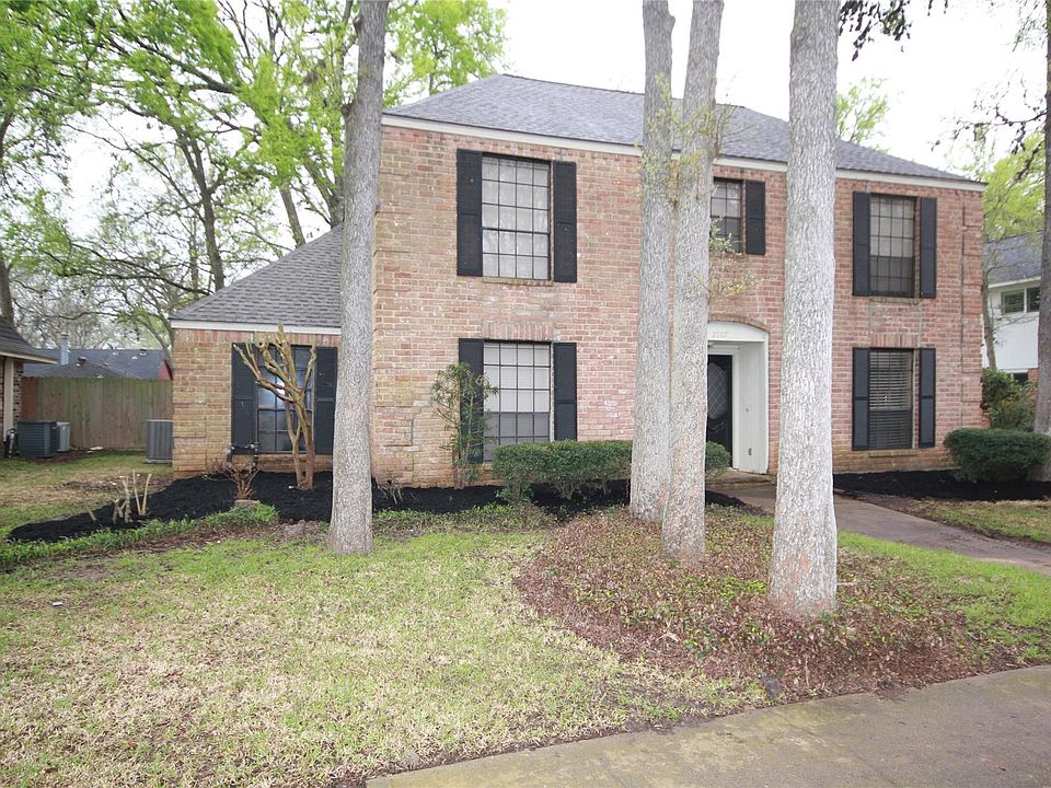 1st image of 2007 Plantation Dr