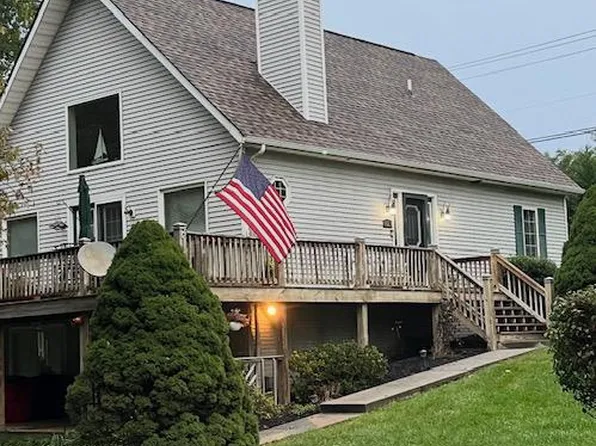 8825 Tuscarora Pike, Martinsburg, WV 25403