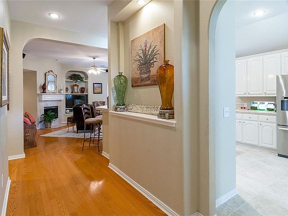 5th image of 18622 Tall Oak Dr