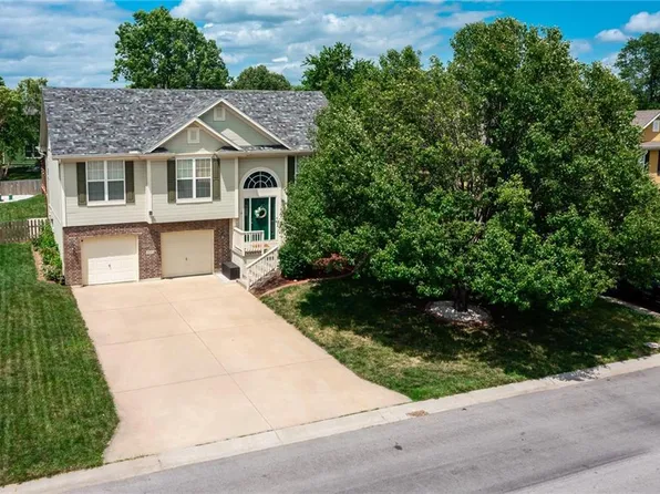800 SE 15th St, Lees Summit, MO 64081