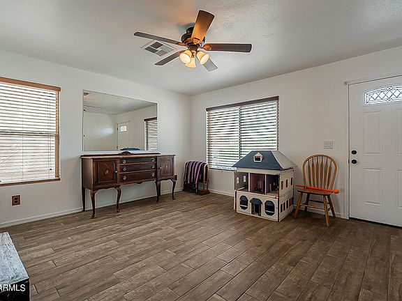 5th image of 3137 W Los Gatos Dr