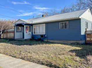 1392 Columbia St, Pomeroy, WA 99347