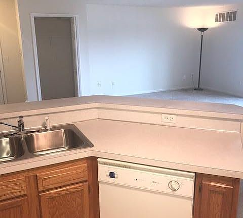 5th image of 8641 S Jasonville Ct SE #170