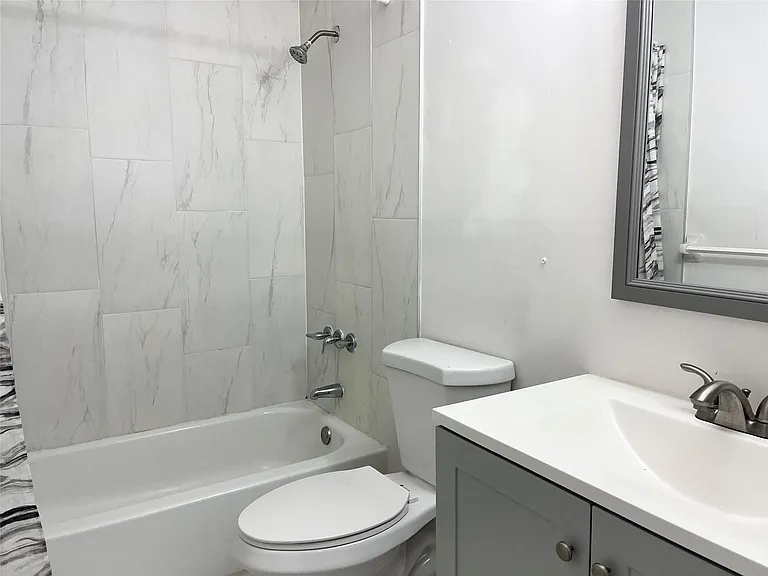 4135 NW 88th Ave #201 — Photo 9