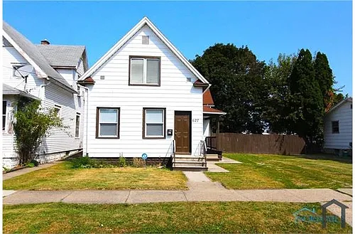 627 Bronson Ave Photo 1