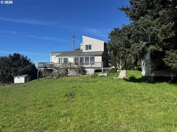 94444 Linda Ln, Gold Beach, OR 97444