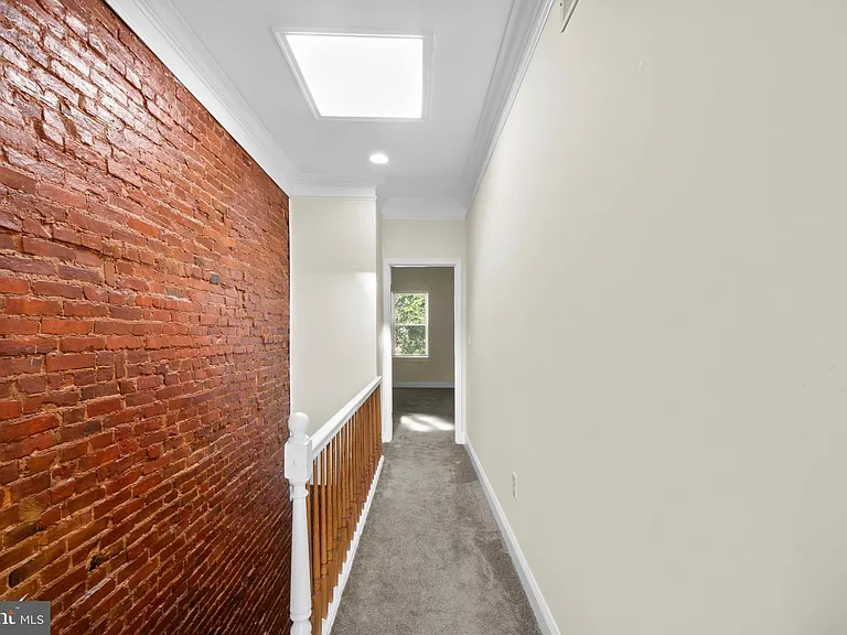 514 N Milton Ave — Photo 14