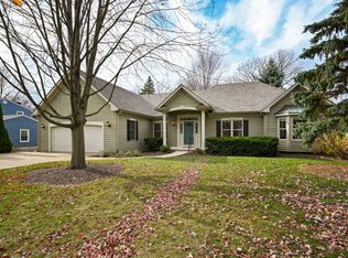 0N086 Jefferson St, Winfield, IL 60190