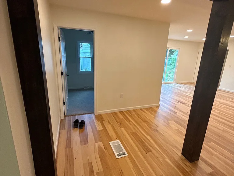 632 W Wisconsin Ave — Photo 10
