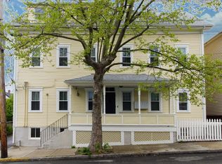 32 Dearborn St APT 5, Newport, RI 02840