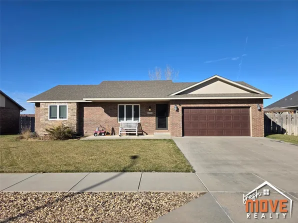 2341 Glenwood Dr, Garden City, KS 67846