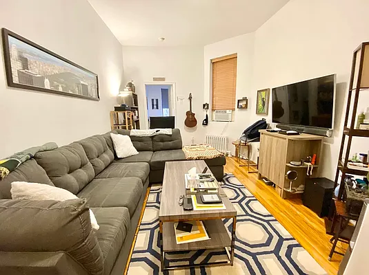 Rented by J PRESTON AND ASSOCIATES INC | media 22