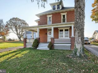 1738 Lampeter Rd, Lancaster, PA 17602