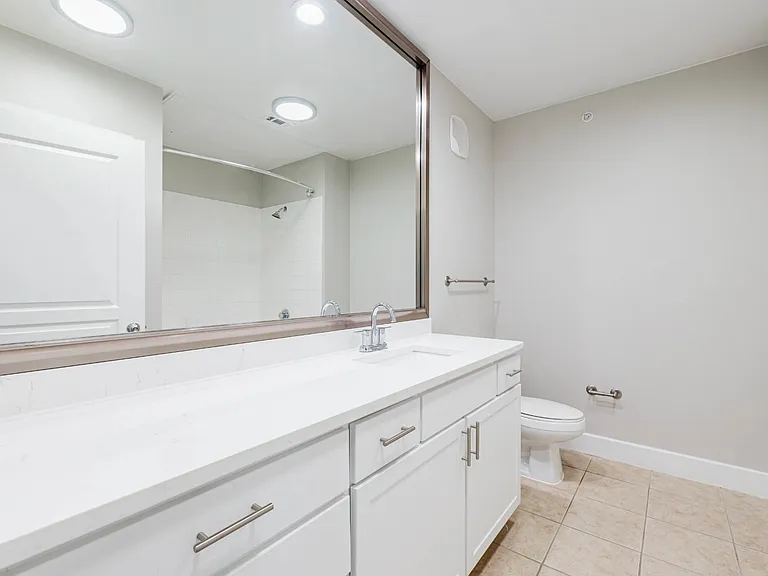 2901 Wycliff Ave — Photo 9