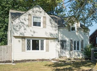 206 Kelvin Dr, Buffalo, NY 14223